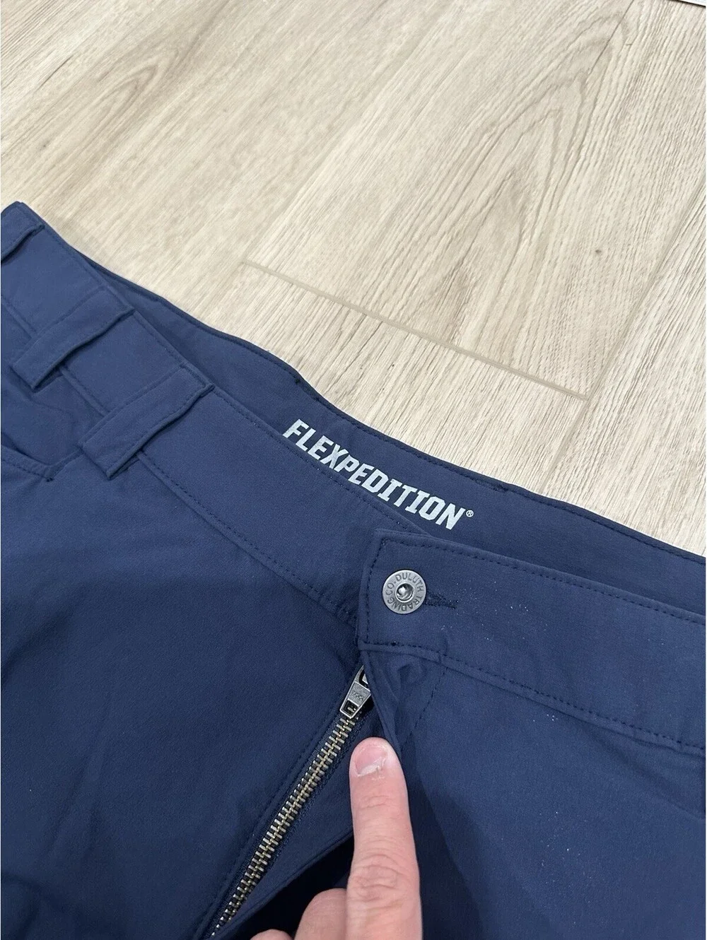 NWT Duluth Trading Flexpedition Cargo Pants 44x30 Navy Blue Relaxed Fit